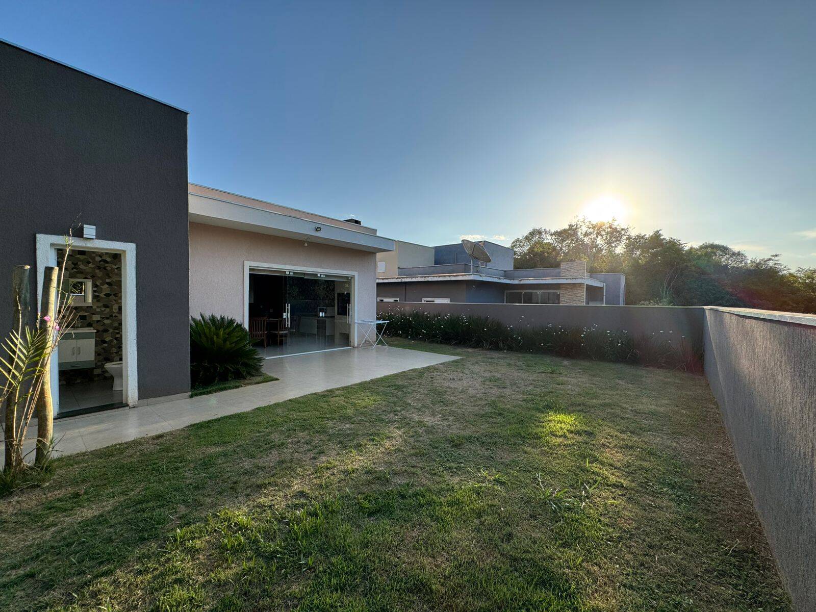 #520 - Casa para Venda em Pardinho - SP