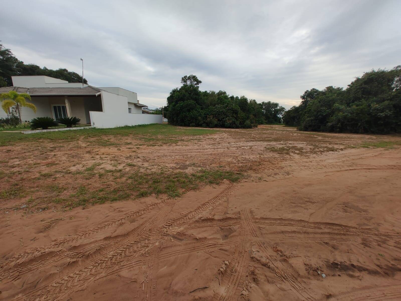 #566 - Área para Venda em Pardinho - SP