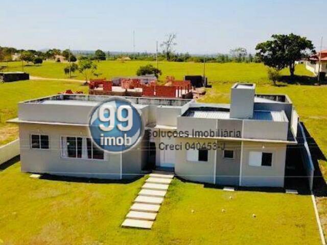 #161 - Casa para Venda em Pardinho - SP - 2