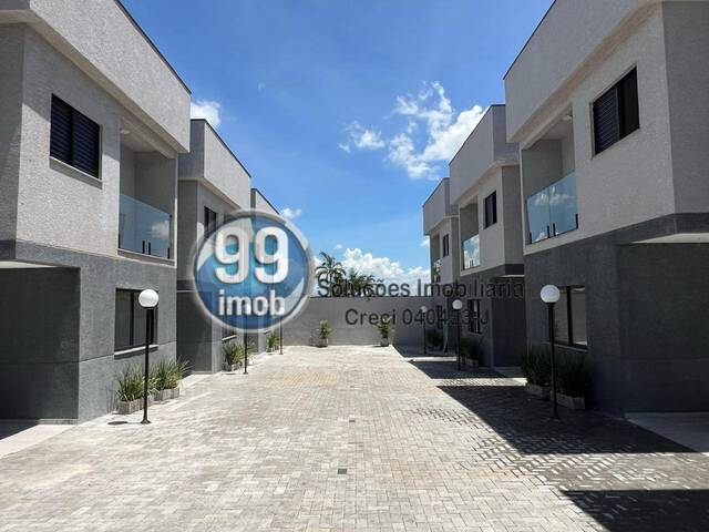 #557 - Casa para Venda em Botucatu - SP - 1