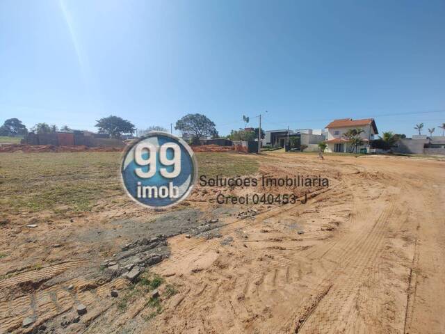#565 - Área para Venda em Pardinho - SP - 2