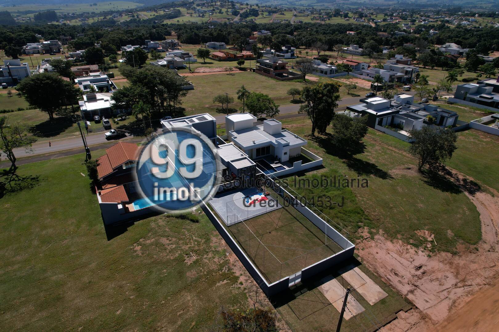 Casa à venda com 3 quartos, 250m² - Foto 27
