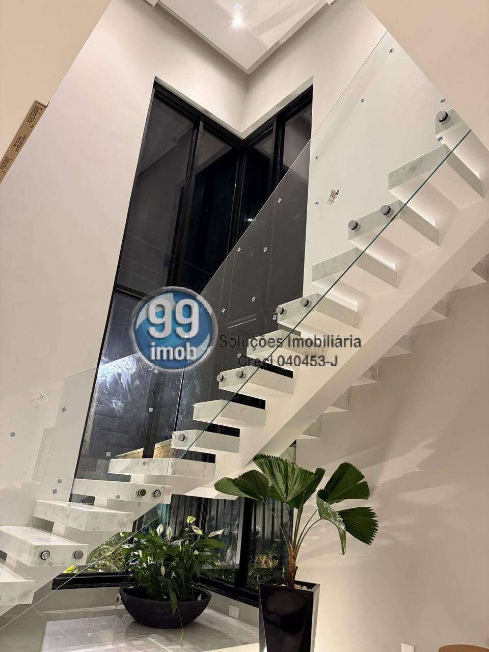 Casa à venda com 4 quartos, 270m² - Foto 11