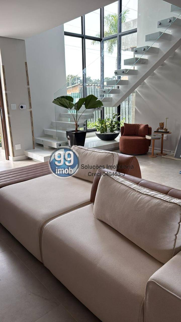 Casa à venda com 4 quartos, 270m² - Foto 14
